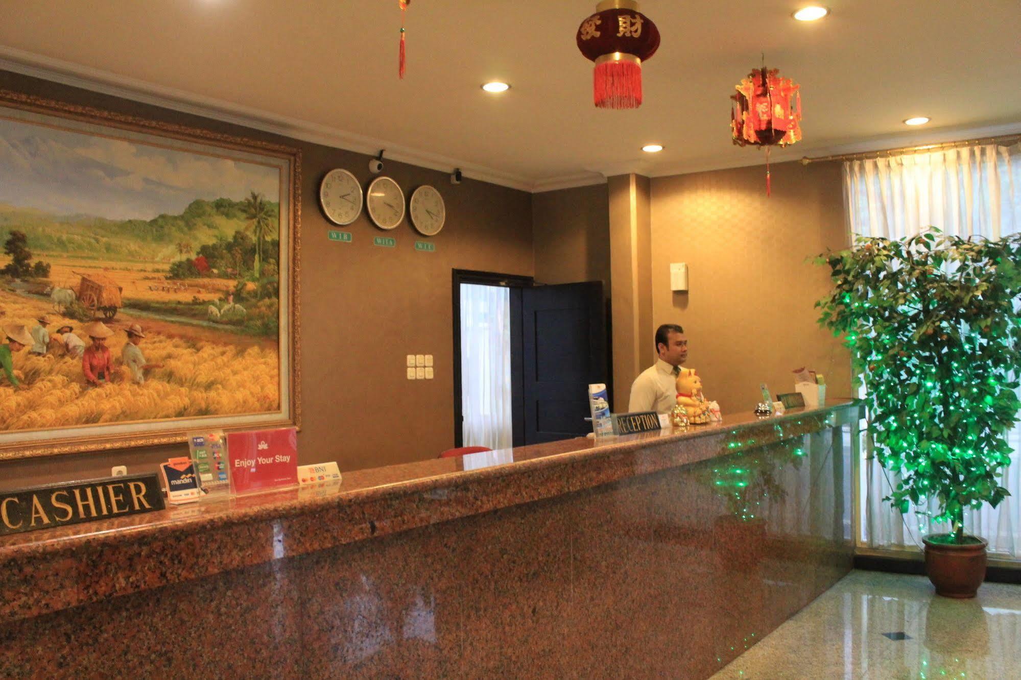 Hotel Sinar 3 Sedati Luaran gambar