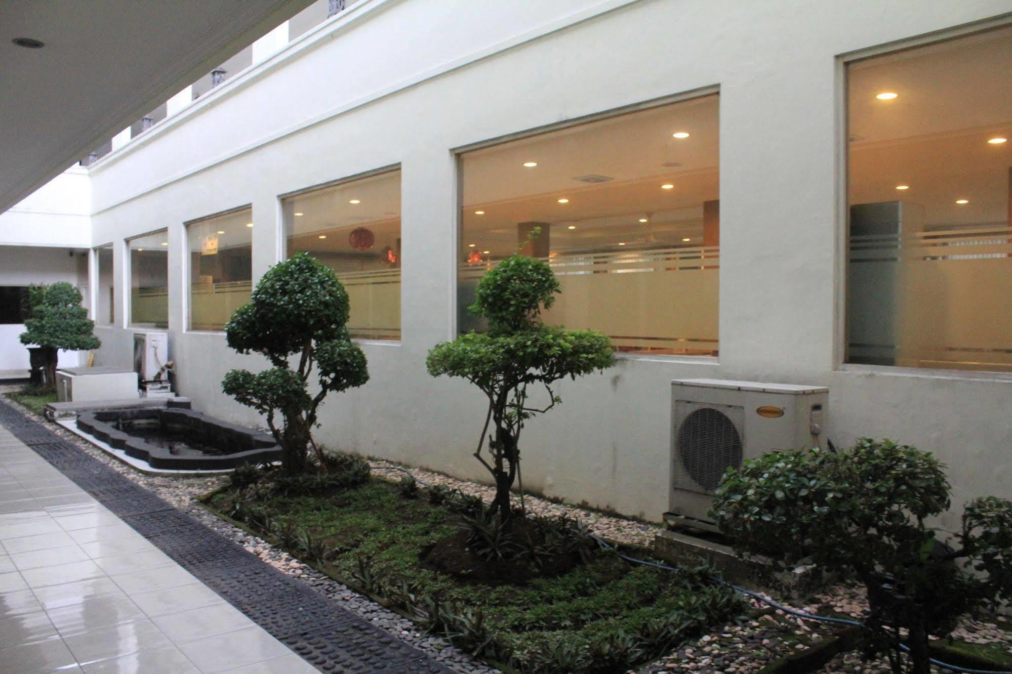Hotel Sinar 3 Sedati Luaran gambar