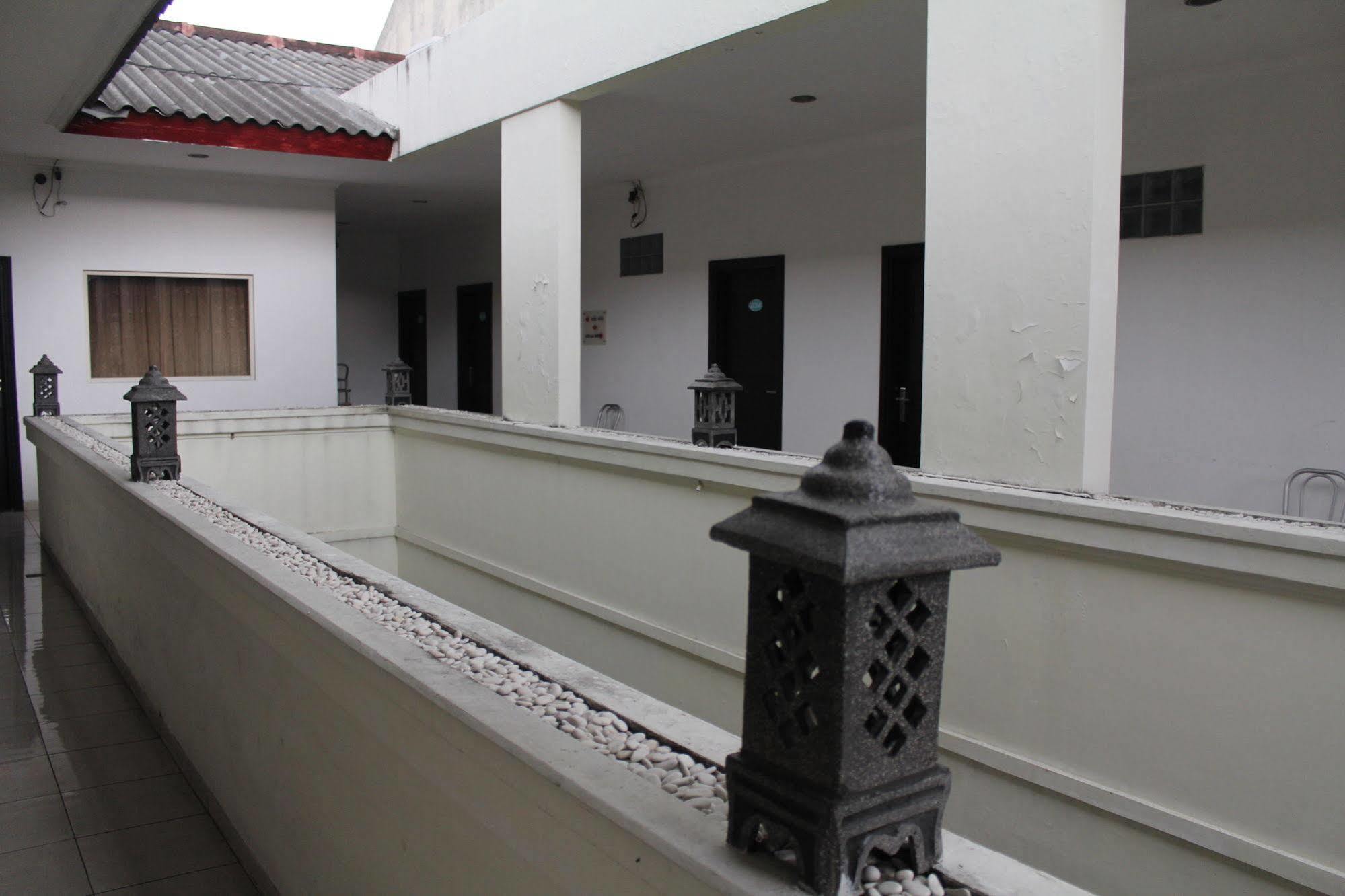 Hotel Sinar 3 Sedati Luaran gambar