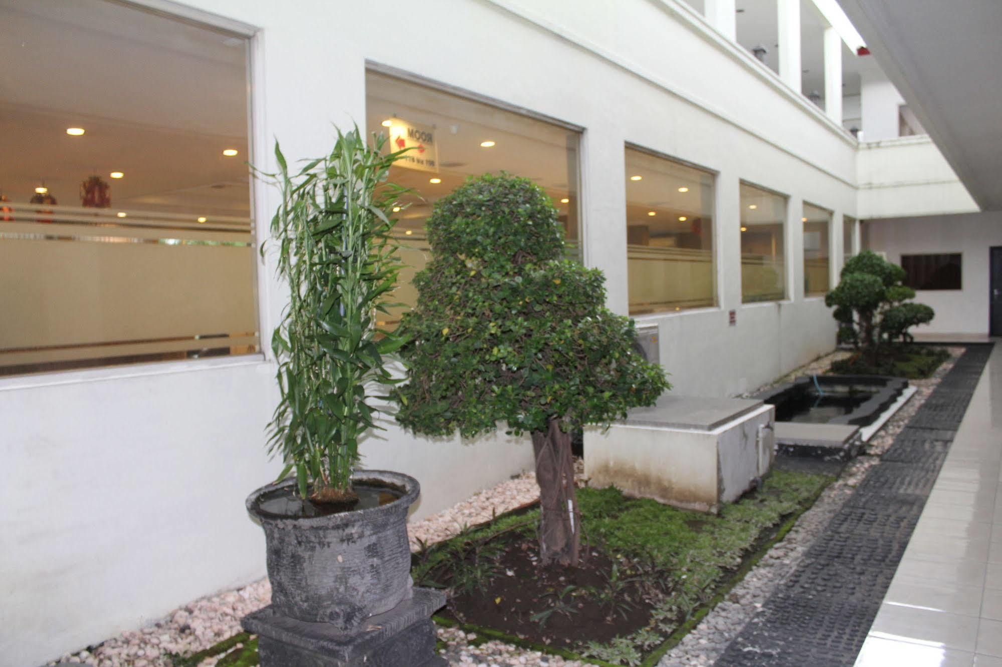 Hotel Sinar 3 Sedati Luaran gambar
