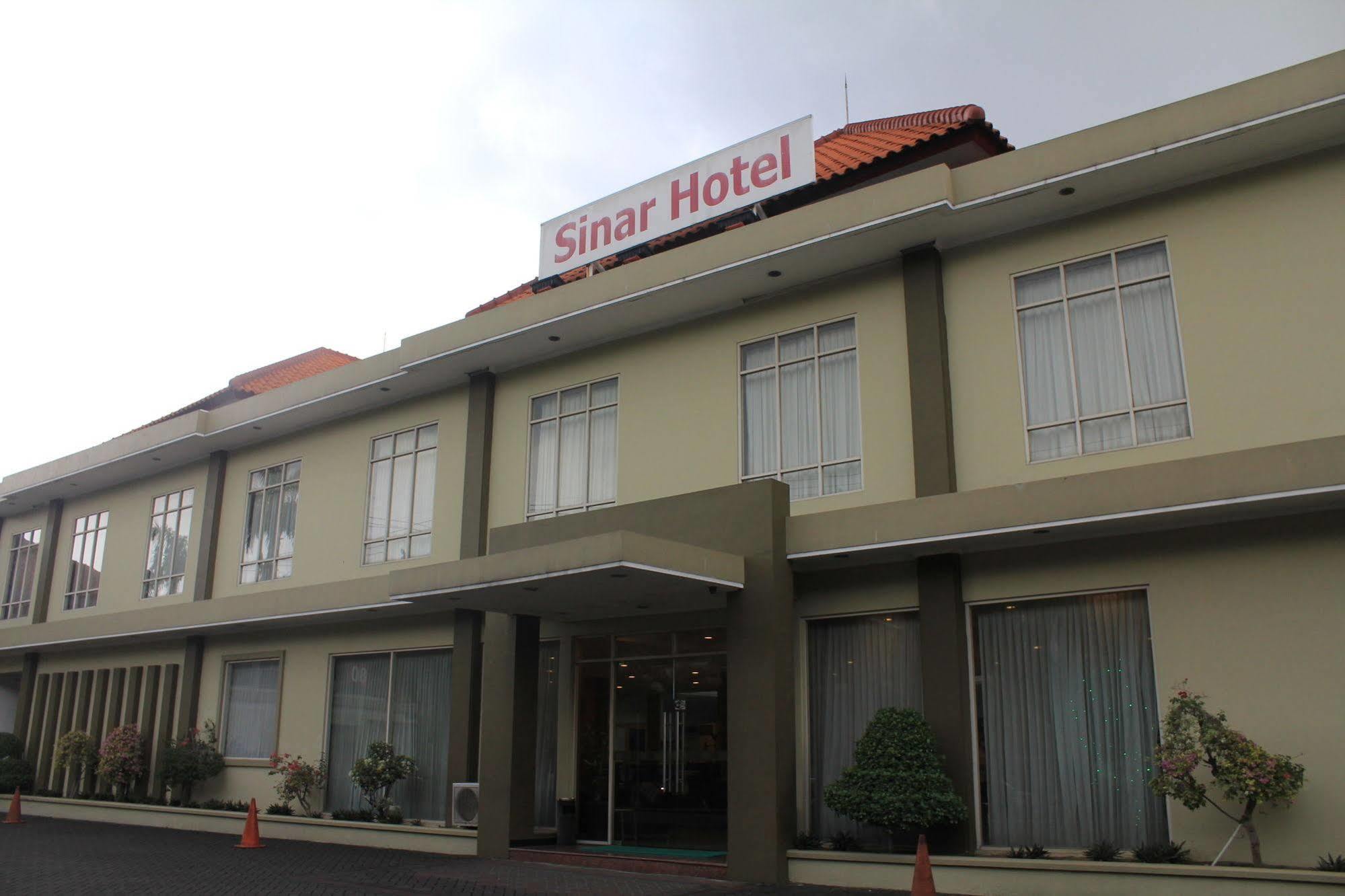 Hotel Sinar 3 Sedati Luaran gambar